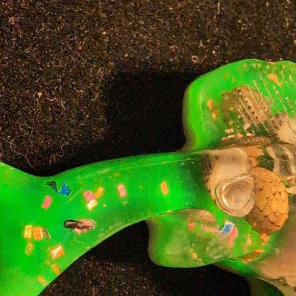 Vintage Acapulco Acrylic Keychain - Picture 2 of 8